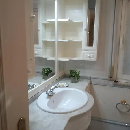 Apartamento Centrico, Tranquilo Y Con Jardín Ribadeo